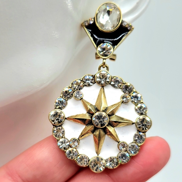 Heidi Daus Geometric Black + White Enamel Art Deco Earrings w/ Swarovski Crystal - Picture 3 of 10